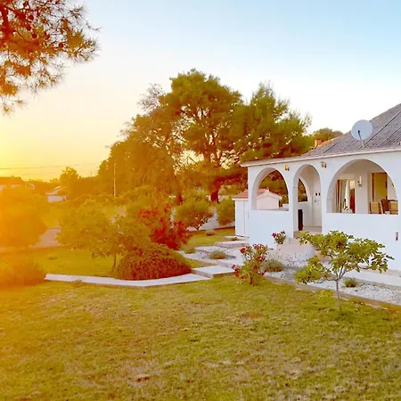 Basic - Basic Croatia Island