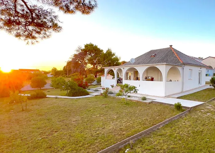 Basic - Basic Croatia Island *